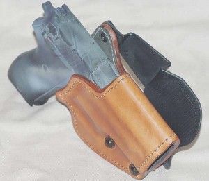 Front Line Holster’s LKC38P-BR paddle holster fits my well traveled Sig Sauer P225 like a glove; you can see the suede, Kydex and leather layers in this image.