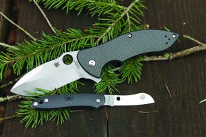 New from Spyderco for 2017 is the Rubicon folder, a multi-use pocket knife with a versatile blade design that can perform all sorts of functions. It is shown with the much smaller Roadie pocket knife.  (Dave Workman photos)