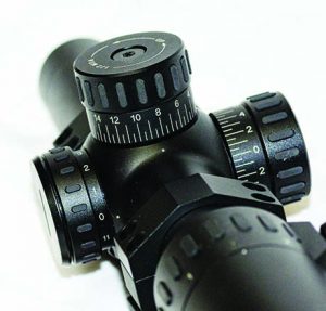 Competitors can quickly adjust the scope settings thanks to the large knobs on the L7.